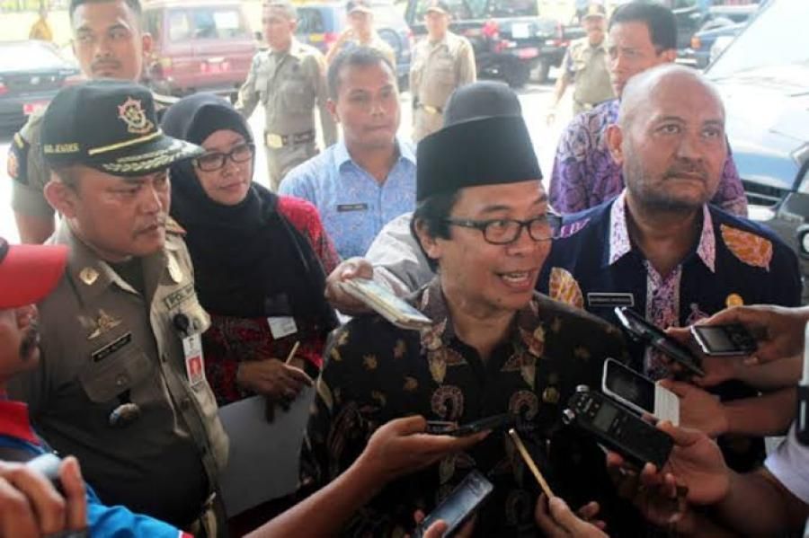 podiumnews.com-Wabup Jember Ajak Warga Sholat Idul Fitri di Rumah Saja